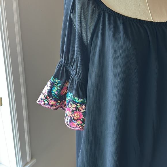 M- Vava by Joy Han - Poppy Off the Shoulder Dress - Picture 2 of 5